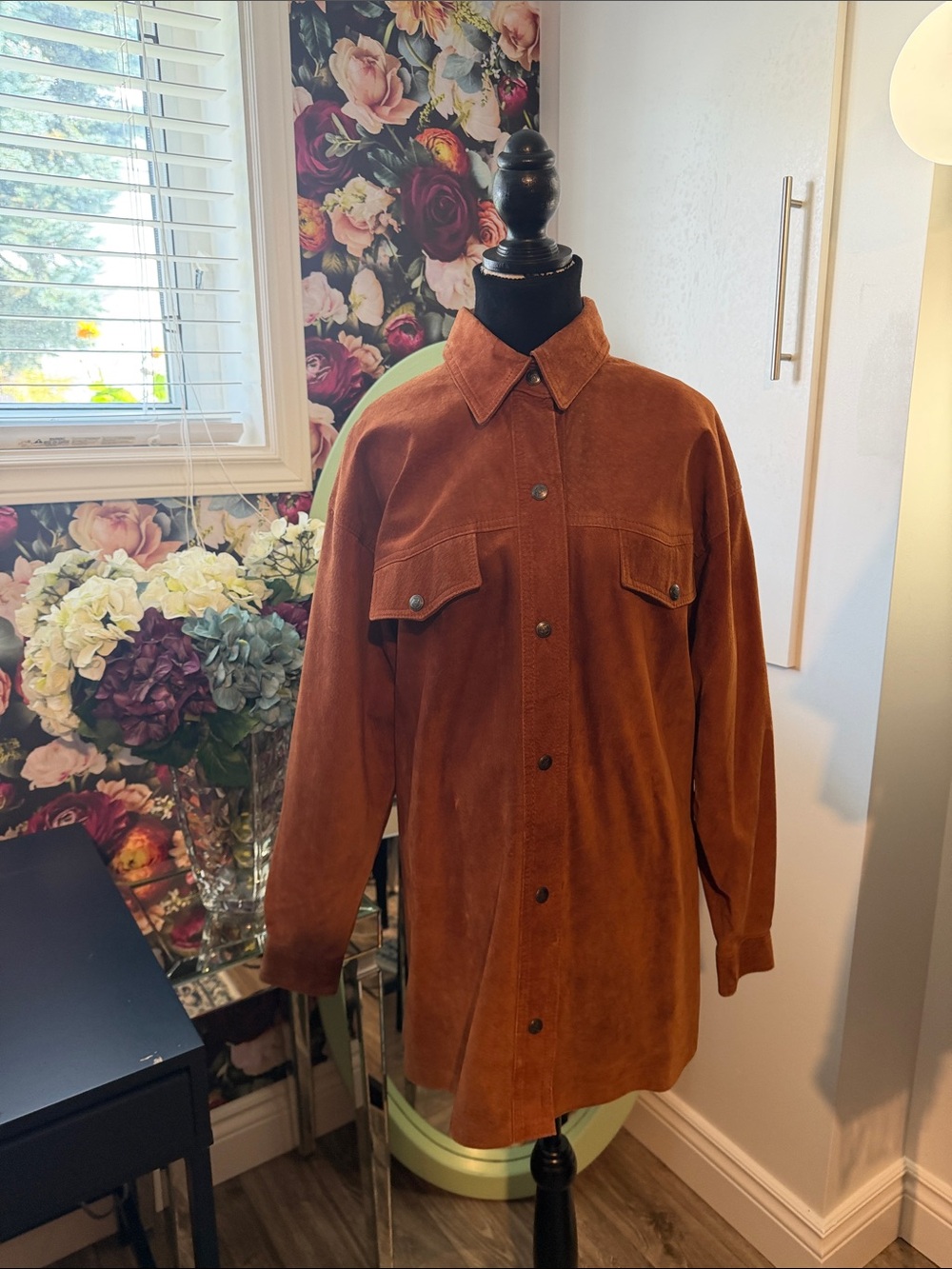 Women's Suede Button-Front Jacket in Rust Brown in size 14